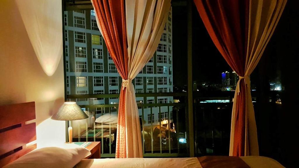 Ortigas 2 Bedroom Corner Unit With 2 Queen Across Shangrila Manila Zewnętrze zdjęcie